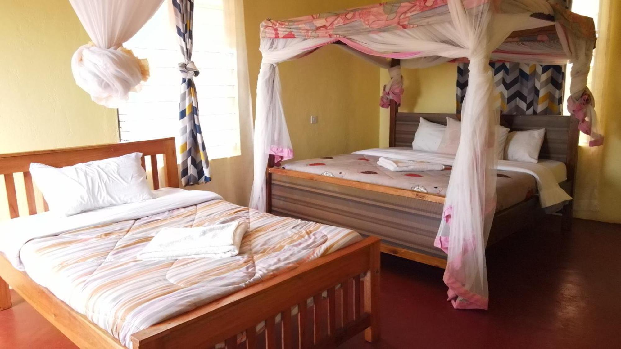 Tausa Tsavo Eco Lodge Voi Экстерьер фото