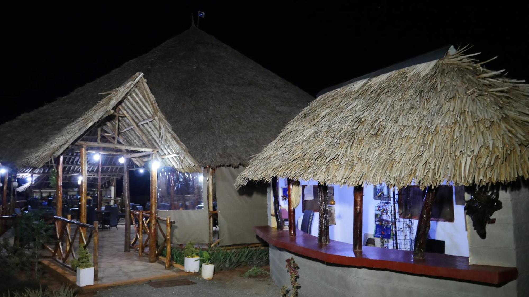 Tausa Tsavo Eco Lodge Voi Экстерьер фото